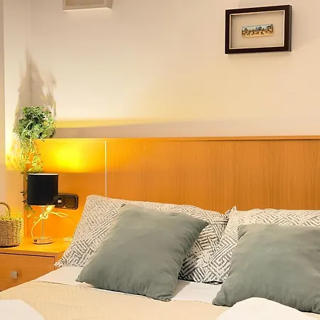 Apartment Vut Plaza Florida - Parking Gratis *