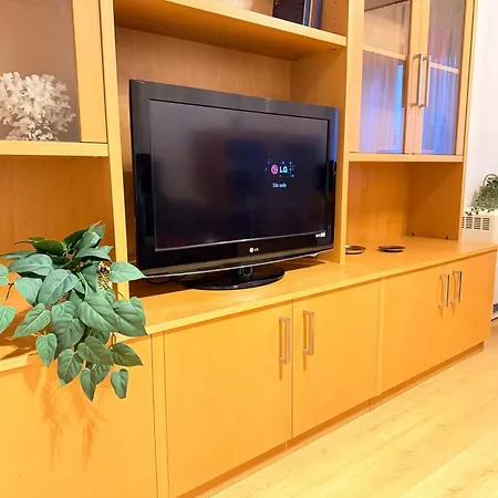 Vut Plaza Florida - Parking Gratis Appartamento